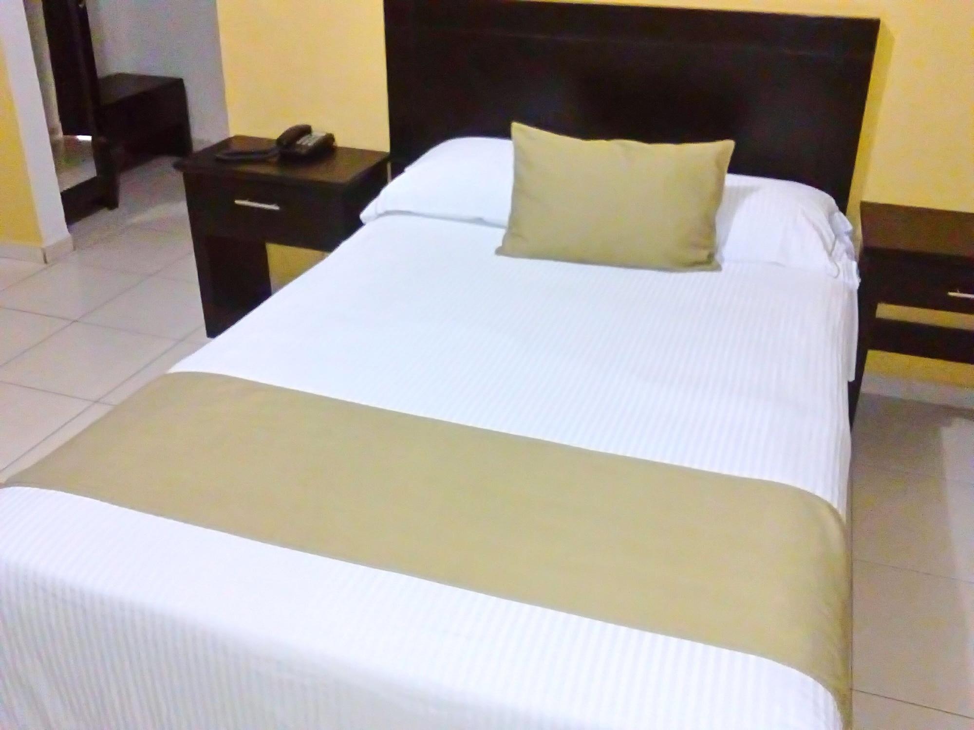 Hotel Impala De Tampico Esterno foto