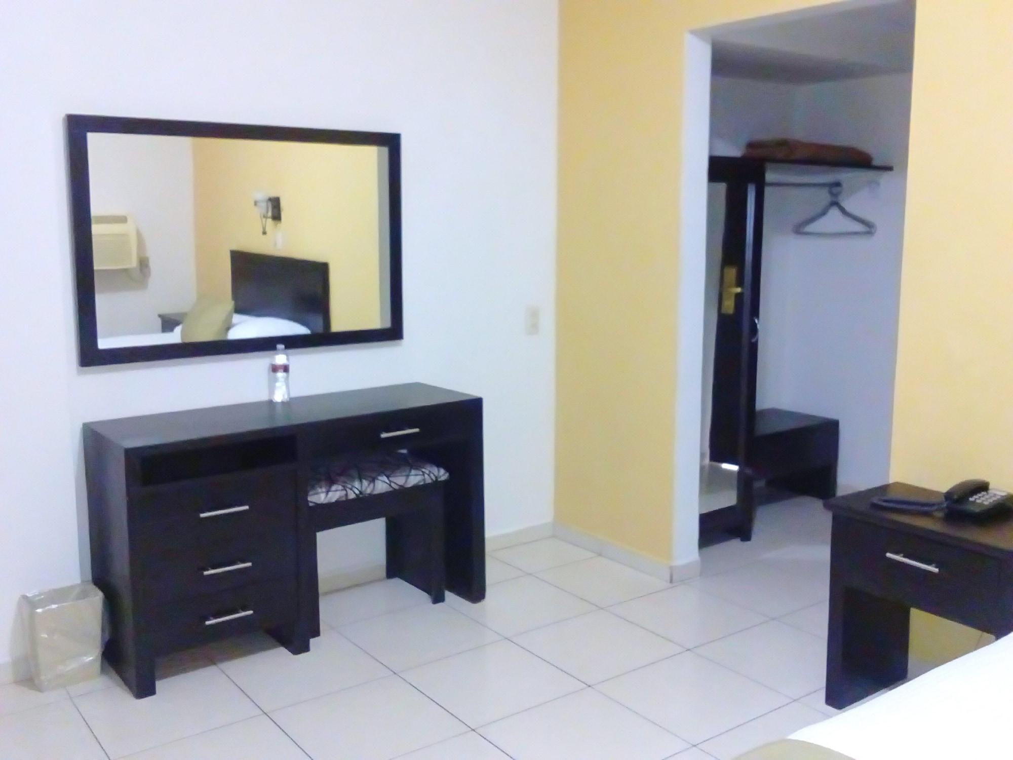 Hotel Impala De Tampico Esterno foto