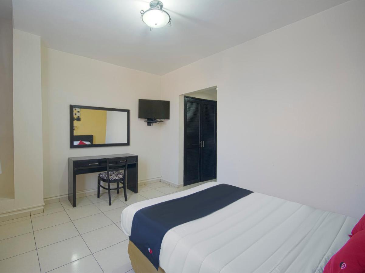 Hotel Impala De Tampico Esterno foto